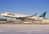 JETBLUE_A321_N907JB_JFK_0115E_JP_small_.jpg