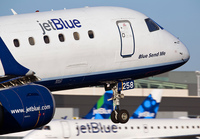 JETBLUE_E190_N258JB_JFK_0714C_JP_small2.jpg