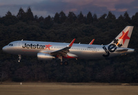 JETSTAR_A320_JA07JJ_NRT_0224A_4_JP__small.jpg