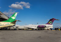 KARINOU_737-300_N11AQ_MIA_1013B_JP_small.jpg