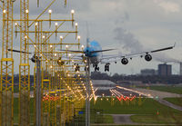 KLM_747-400_AMS_0415P_JP_small.jpg