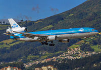 KLM_MD11_PH-KCE_UIO_0211_JP_HDR_small.jpg