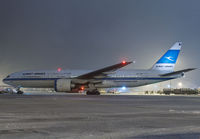 KUWAIT_777-200_9K-AOB_JFK_0111B_JP_small.jpg