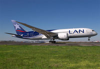 LAN_787_CC-CBA_JFK_0714D_JP_small.jpg