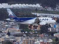 LAN_A319_UIO_1208C.jpg