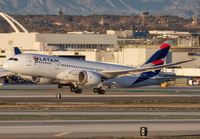 LATAM_787-8_CC-BBB_LAX_1122_JP_small.jpg