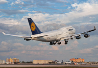 LUFTHANSA_747-400_D-ABVX_MIA_0104C_JP_small~0.jpg