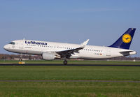 LUFTHANSA_A320_D-AIUE_AMS_0415B_JP_small.jpg