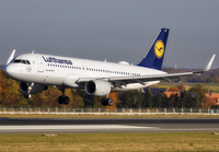 LUFTHANSA_A320_D-AIUE_BRU_1118_1_JP_small.jpg