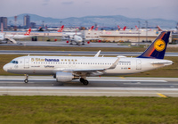 LUFTHANSA_A320_D-AIZX_IST_1018_5_JPsmall_.jpg