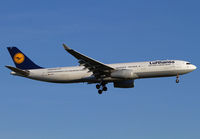Filename=LUFTHANSA_A330-300_D-AIKE_FRA_0910C_JP.jpg
Filesize=73KiB
Dimensions=1000x695
Date added=Jul 08, 2011 LUFTHANSA_A330-300_D-AIKE_FRA_0910C_JP.jpg