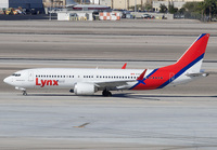 LYNX_737-8MAX_C-GJSL_LAS_1123C_JP_small.jpg