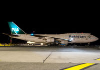 PIA_747-300_AP-BFU_JFK_1203_JP_small.jpg