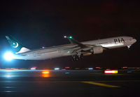 PIA_777-300_AP-BHV_JFK_0513D_JP_small.jpg