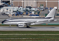 PRIVATE_A319_M-RBUS_LAX_0119_1_JP_small.jpg