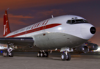 QANTAS_707_N707JT_LAX_1111H_JP_small~0.jpg