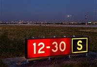Filename=RUNWAY12-30_MIA_0114_JP_small.jpg
Filesize=171KiB
Dimensions=1000x695
Date added=Mar 17, 2014 RUNWAY12-30_MIA_0114_JP_small.jpg