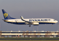 RYANAIR_737-800_EI-EKD_AMS_1118_4_JP_small.jpg