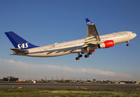 SAS_A330-300_LN-RKN_EWR_0915_8_JP_small.jpg