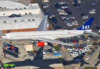 SAS_A330-300_LN-RKS_LAX_1117_7_JP_small.jpg