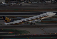 SINGAPORECARGO_747-400F_9V-SFK_LAX_0716_8_JP_small.jpg