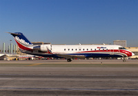 SKYWEST_CRJ200_N413SW_LAX_1110_JP_small.jpg