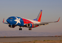 SOUTHWEST_737-300_N352SW_SFO_1115_JP_small.jpg