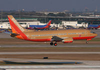 SOUTHWEST_737-300_N643SW_HOU_1206B_JP_small1.jpg