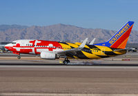 SOUTHWEST_737-700_N214WN_LAS_1114C_JP_small.jpg