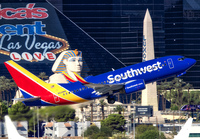 SOUTHWEST_737-700_N321WN_LAS_1122_5_JP_small.jpg