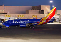 SOUTHWEST_737-700_N421LV_BOS_1114A_JP_small.jpg