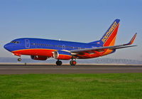 SOUTHWEST_737-700_N905WN_SFO_0209E_JP_small3.jpg