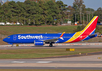 SOUTHWEST_737-800MAX_N8714Q_CLT_1018_2_JP_small.jpg