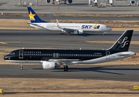 STARFLYER_SKY_HND_0119_JP_small.jpg