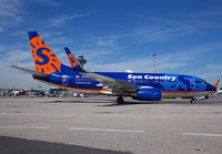 SUNCOUNTRY_737-700_N714SY_JFK_0913F_JP_small.jpg