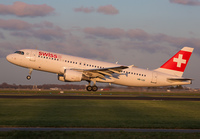 SWISS_A320_HB-IJQ_AMS_0415D_JP_small.jpg