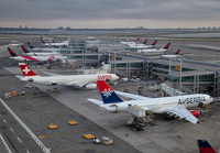 Filename=SWISS_A330-300_HB-JHD_JFK_0917_4_JP_small.jpg
Filesize=781KiB
Dimensions=1400x973
Date added=Apr 13, 2018 SWISS_A330-300_HB-JHD_JFK_0917_4_JP_small.jpg