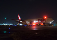 TAM_777-300_PT-MUF_MIA_1214E_JP_small.jpg