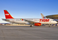 TAM_A320_PR-MAK_MIA_10_06_JP_small1.jpg