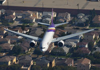 THAI_777-300_HS-TKK_LAX_1113G_JP_small2.jpg