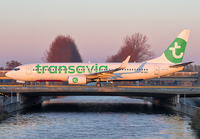 TRANSAVIA_737-800_PH-HSA_AMS_1118_3_JP_small.jpg