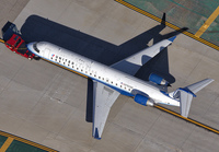 UNITEDEXPRESS_CRJ200_N760SK_LAX_1115_JP_small.jpg