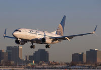 UNITED_737-700_N17719_EWR_0317_1_JP_small.jpg