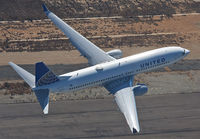 UNITED_737-800_0510_LAX_1113_JP_small2.jpg