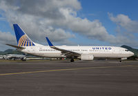 UNITED_737-800_N76508_SXM_0114C_JP_small.jpg