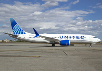UNITED_737-8MAX_N17315_EWR_0525_JP_smal.jpg
