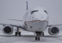 UNITED_737-900_EWR_0222_JP_small.jpg