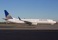 UNITED_737-900_N38459_EWR_0913L_JP_small.jpg