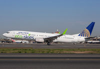 UNITED_737-900_N75432_EWR_0515B_JP_small.jpg