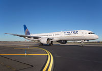 UNITED_757-200_N530UA_EWR_0913H_JP_small.jpg